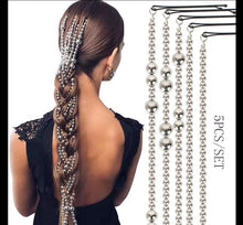 Load image into Gallery viewer, Long Tassel Pearl Hair Clip
