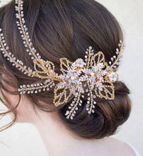 Load image into Gallery viewer, Beaded alloy flowers hairpiece
